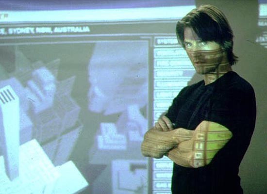Tom Cruise vai Ethan Hunt trong phim "Nhiệm vụ bất khả thi II" (2000).